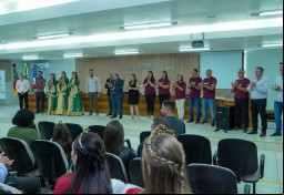 Primeiro dia de ExpoGentil com muitas atra